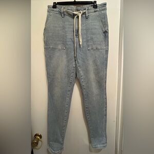Judy Blue Like New Women’s Light Wash Jogger Style Jeans With Drawstring,Sz 9/29